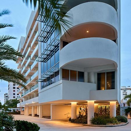 Casa Costera, Isla Verde Beach, Apartments By Marriott Bonvoy Сан-Хуан Экстерьер фото